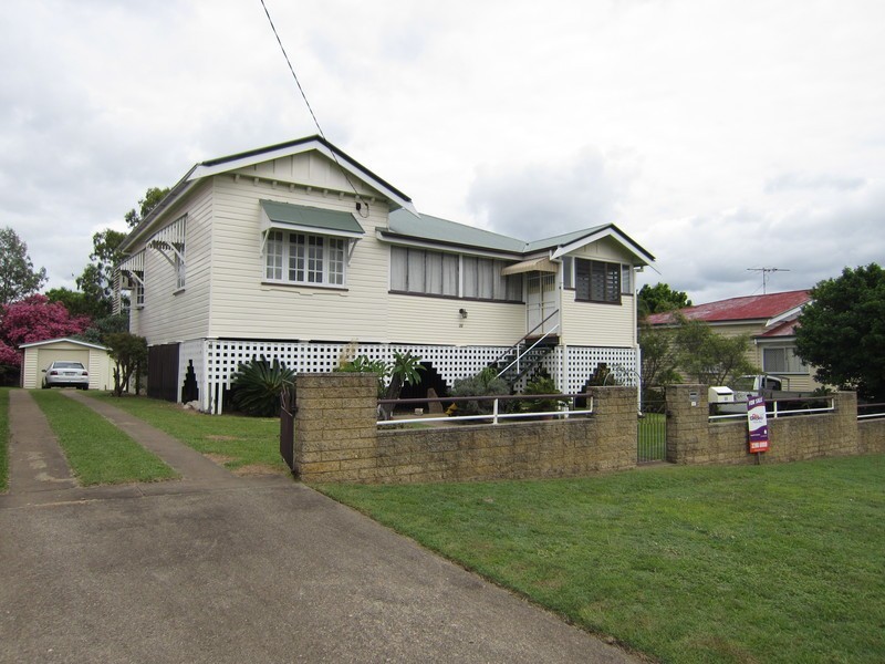20 Booval Street, Booval QLD 4304