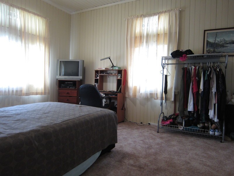 20 Booval Street, Booval QLD 4304