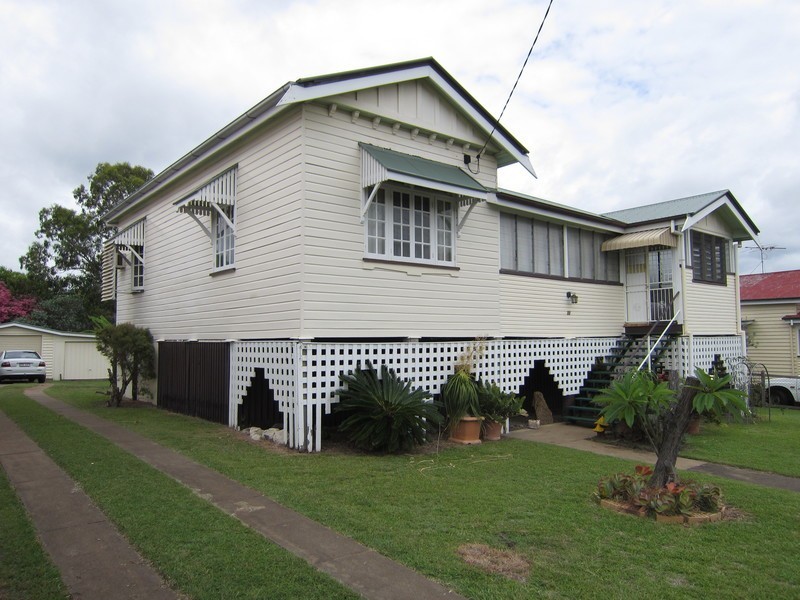 20 Booval Street, Booval QLD 4304