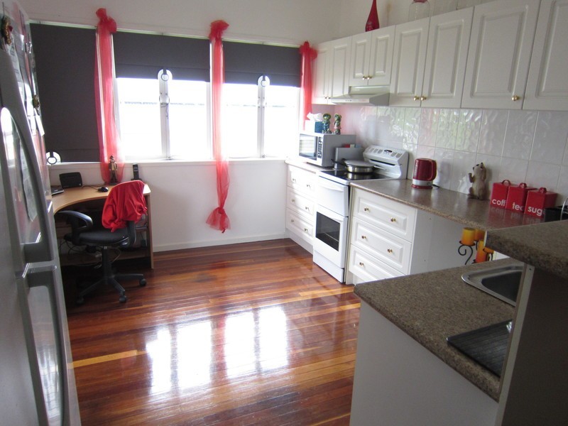 13 Gilmore Street, Leichhardt QLD 4305