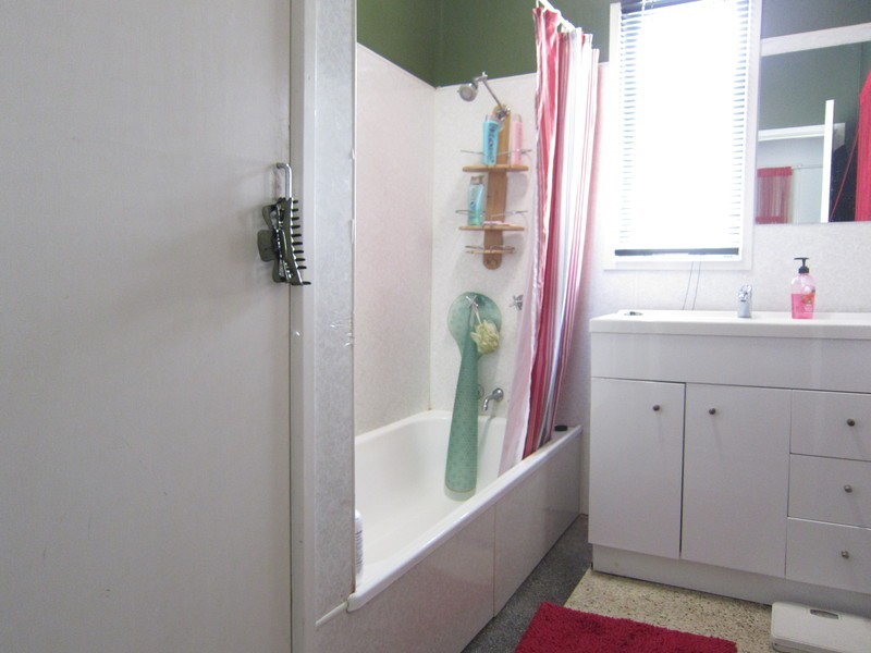 13 Gilmore Street, Leichhardt QLD 4305