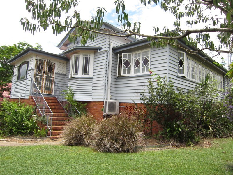 54 Glebe Road, Newtown QLD 4305