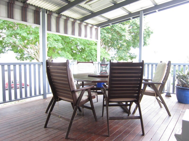 54 Glebe Road, Newtown QLD 4305