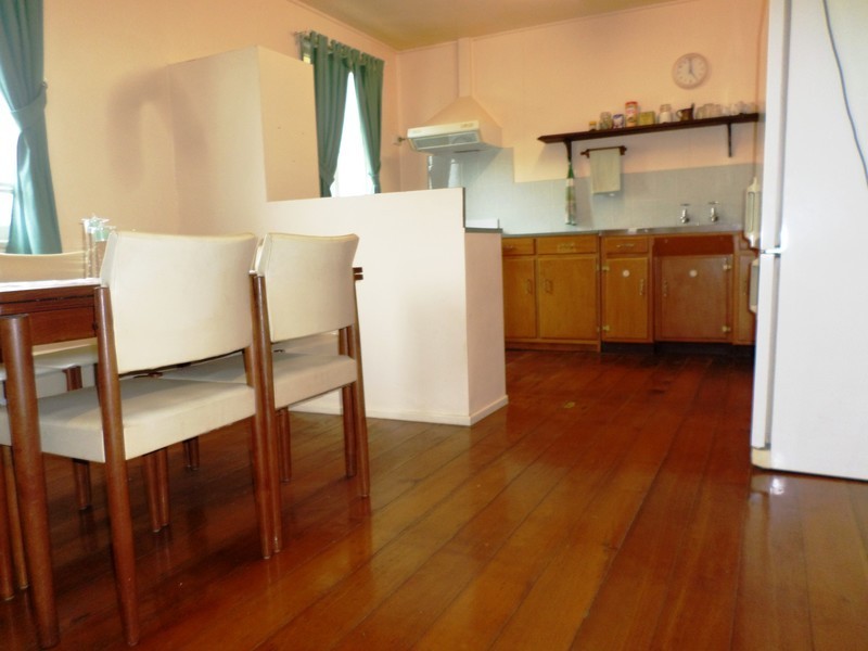 17 Park Street, Lowood QLD 4311