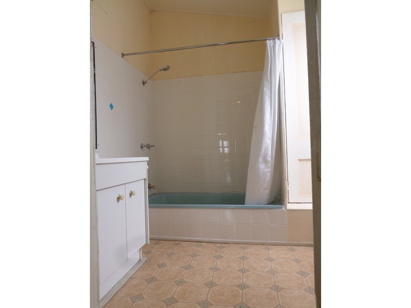 17 Park Street, Lowood QLD 4311