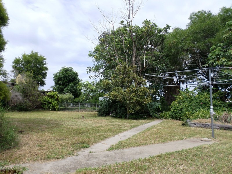 17 Park Street, Lowood QLD 4311