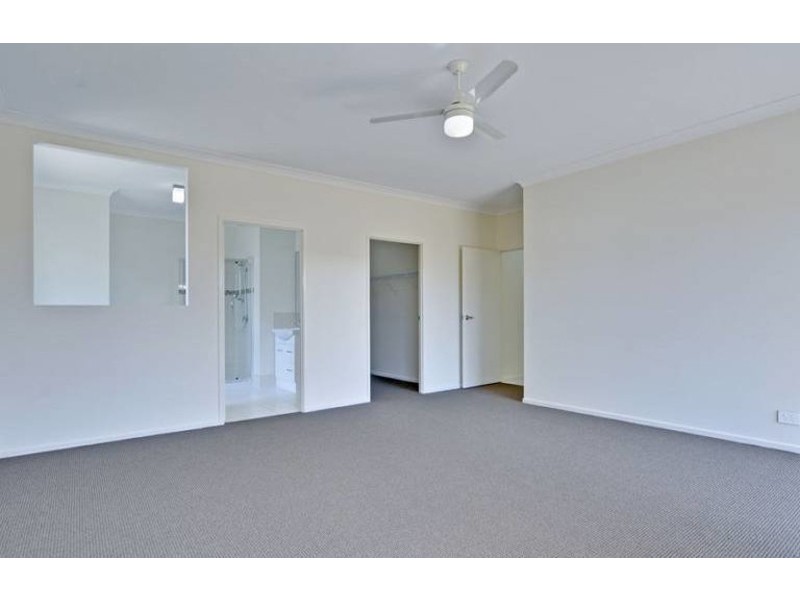 9 Lilly Court, Yamanto QLD 4305