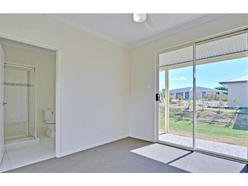 9 Lilly Court, Yamanto QLD 4305