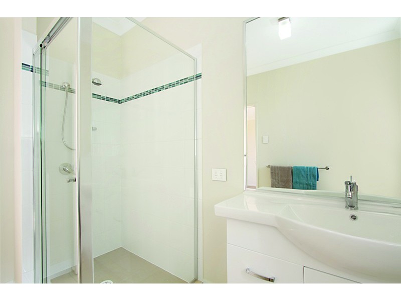 6 Lilly Court, Yamanto QLD 4305