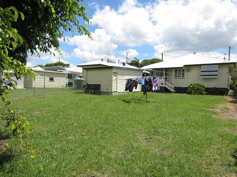 109 Blackstone Road, Silkstone QLD 4304