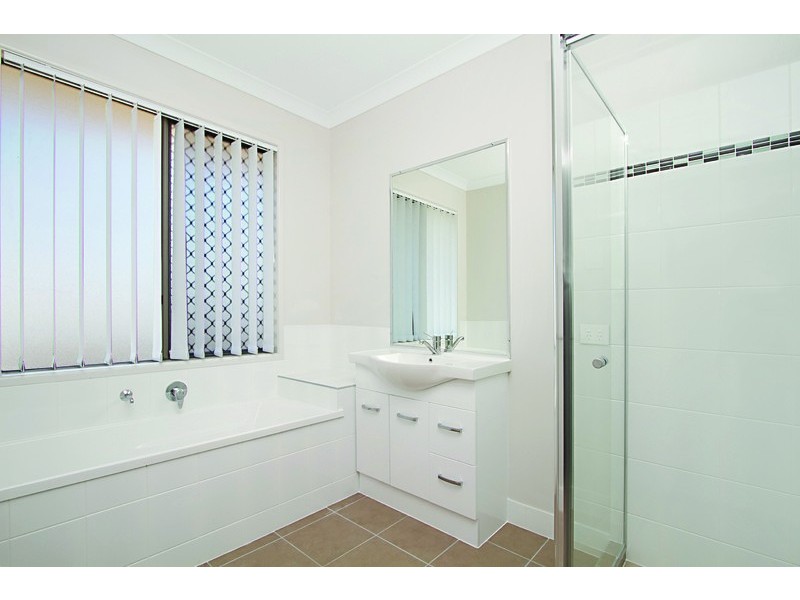 35 Tulip Street, Yamanto QLD 4305