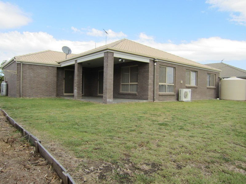 33 Sophie Street, Raceview QLD 4305