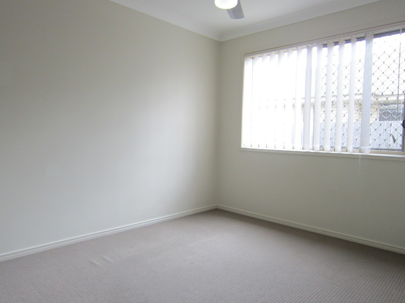 33 Sophie Street, Raceview QLD 4305