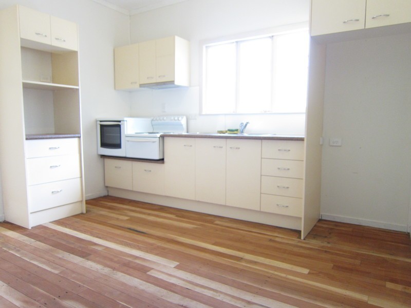 157 Glebe Road, Silkstone QLD 4304