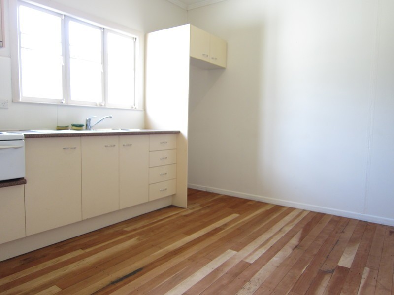 157 Glebe Road, Silkstone QLD 4304