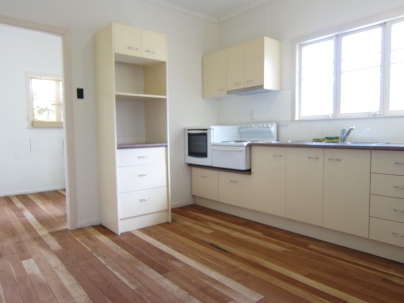 157 Glebe Road, Silkstone QLD 4304