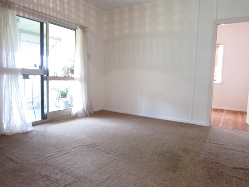 157 Glebe Road, Silkstone QLD 4304