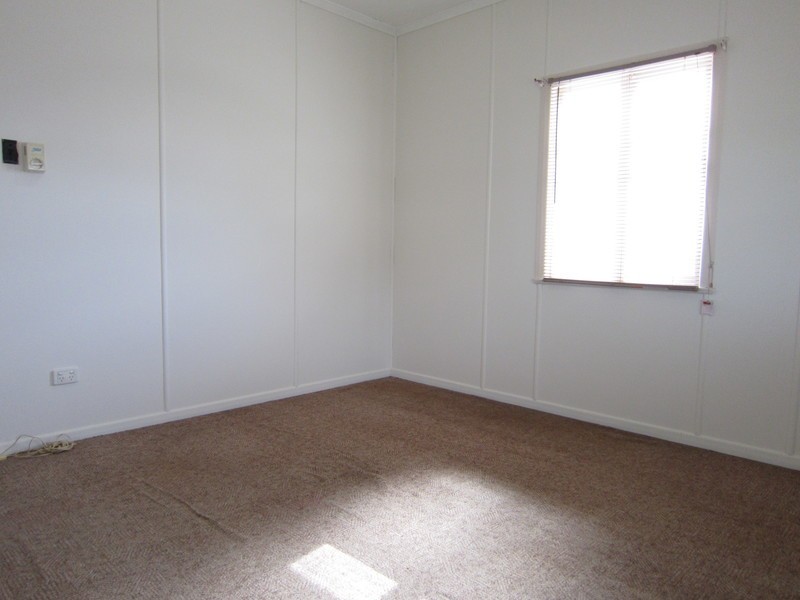 157 Glebe Road, Silkstone QLD 4304