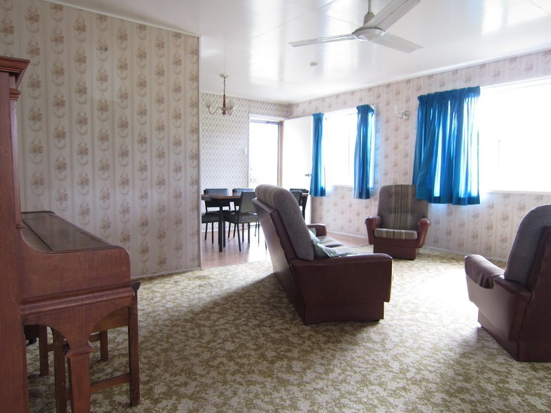 13 Peak Crossing Churchbank Weir Road, Peak Crossing QLD 4306