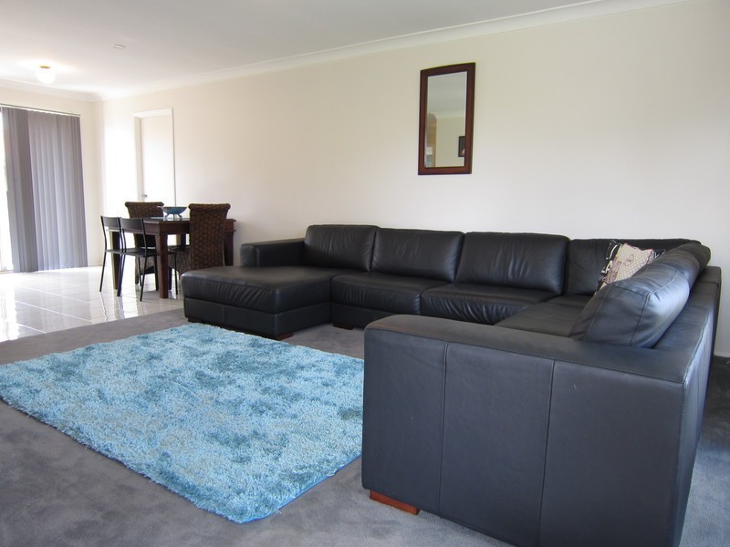 39 Dellvene Crescent, Rosewood QLD 4340