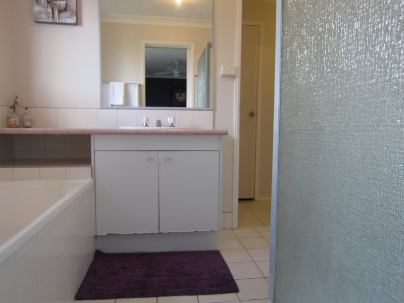 39 Dellvene Crescent, Rosewood QLD 4340