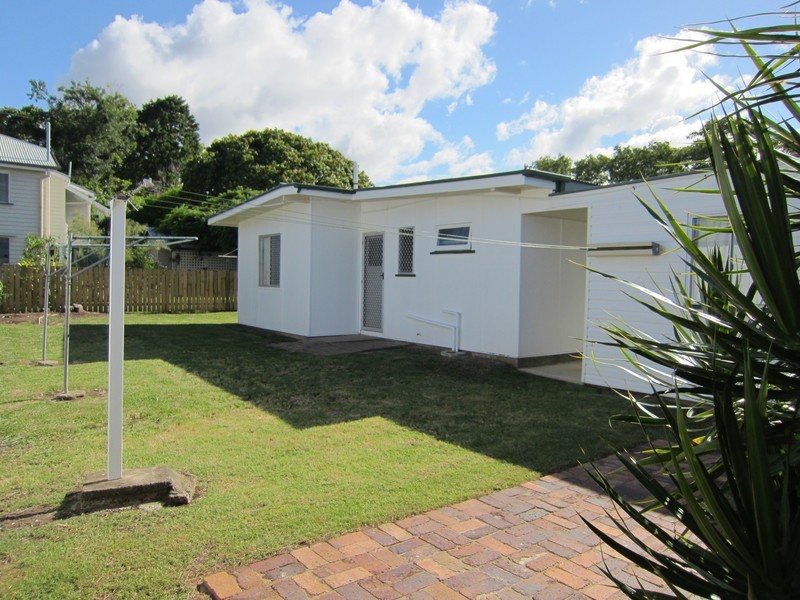 67 Glebe Road, Silkstone QLD 4304