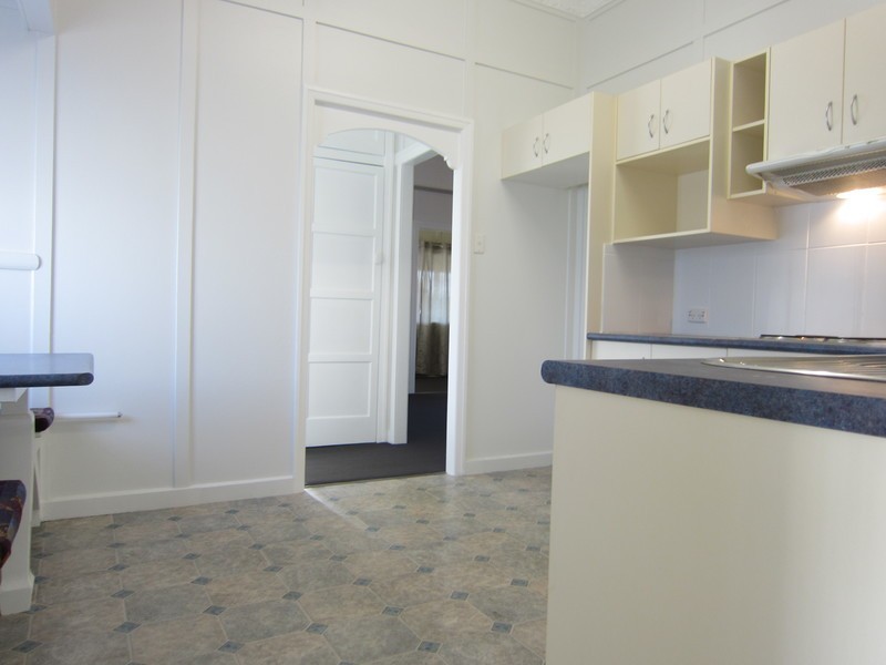 67 Glebe Road, Silkstone QLD 4304