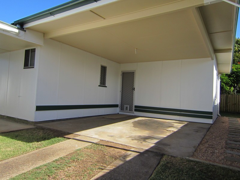 67 Glebe Road, Silkstone QLD 4304