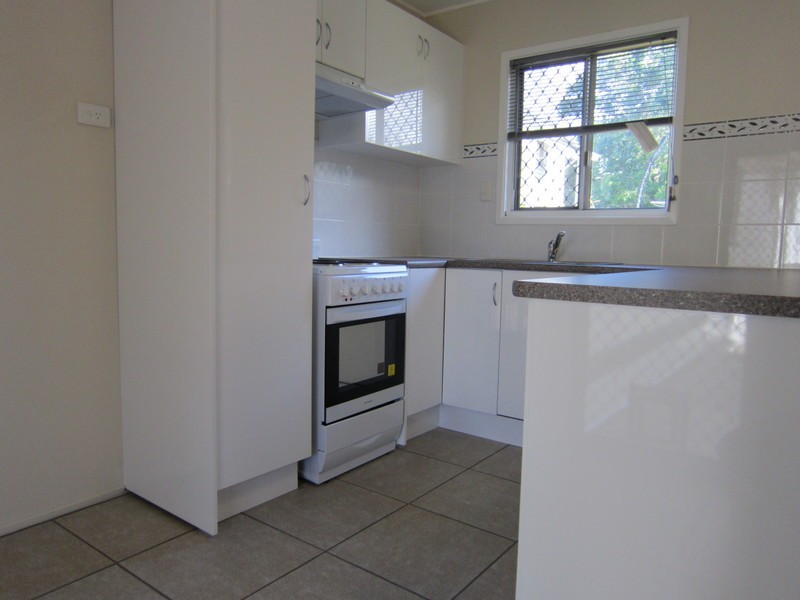 67 Glebe Road, Silkstone QLD 4304