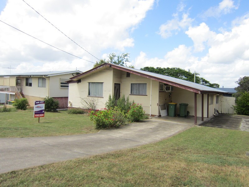 13 Edwards Street, Eastern Heights QLD 4305