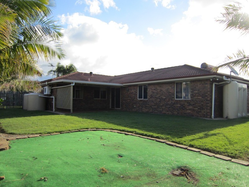 22 Discovery Street, Flinders View QLD 4305