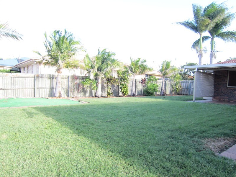 22 Discovery Street, Flinders View QLD 4305
