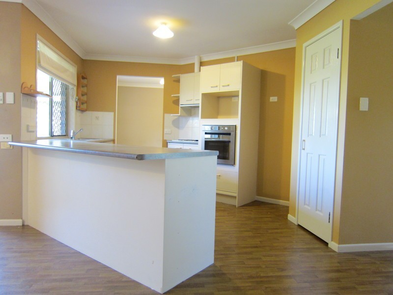 22 Discovery Street, Flinders View QLD 4305