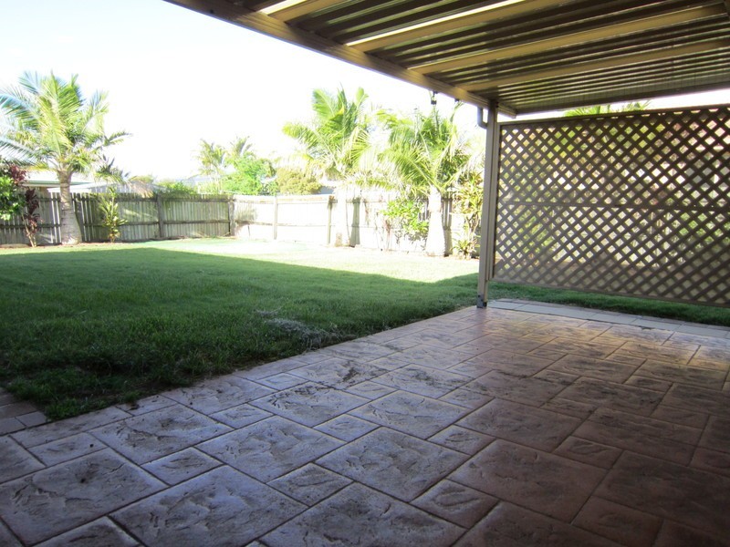 22 Discovery Street, Flinders View QLD 4305