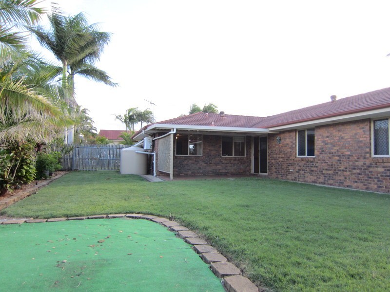22 Discovery Street, Flinders View QLD 4305
