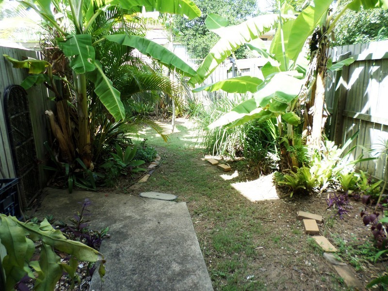 5 Duce Street, Bundamba QLD 4304