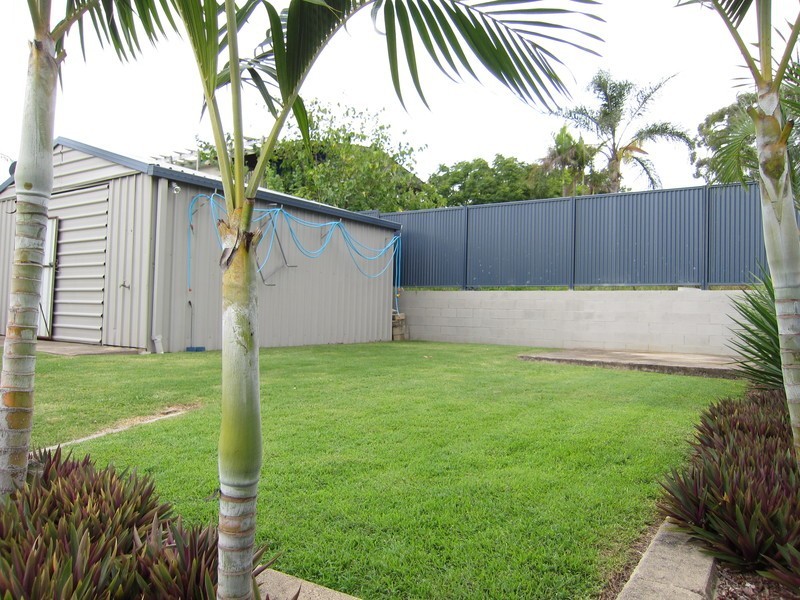 1 Belleglade Avenue, Bundamba QLD 4304