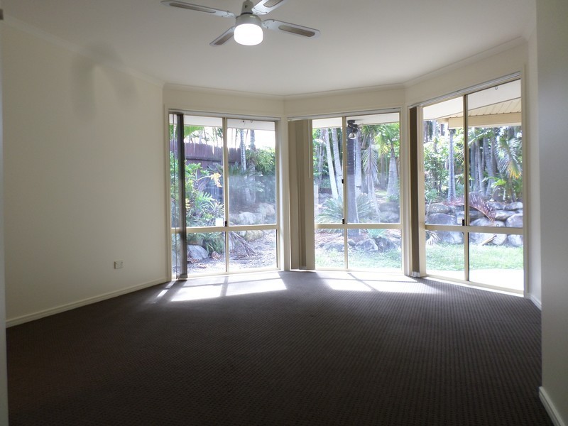 297 Mt Crosby Road, Chuwar QLD 4306