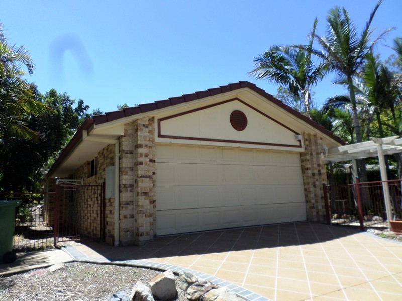 297 Mt Crosby Road, Chuwar QLD 4306