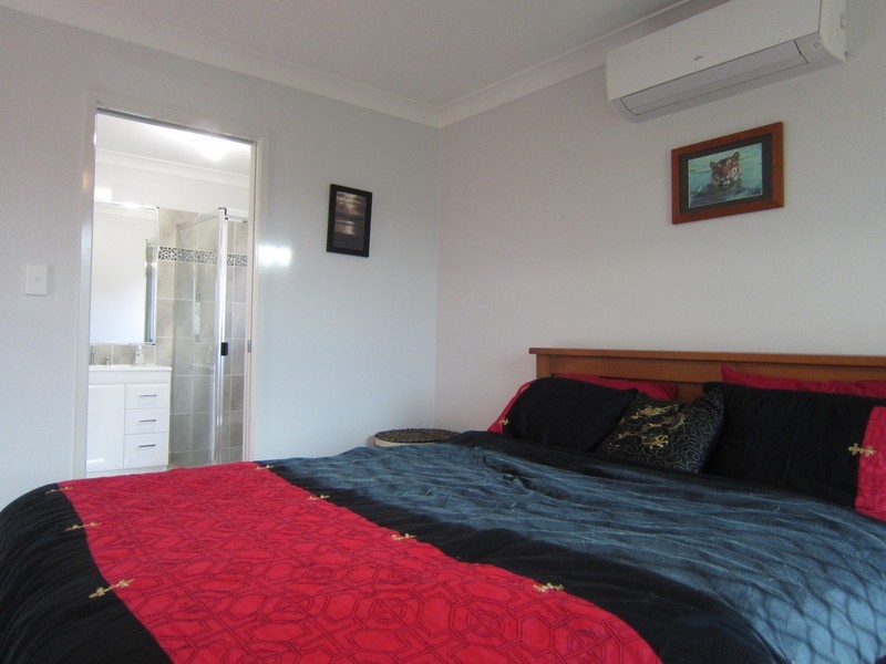 6 Boronia Street, Deebing Heights QLD 4306