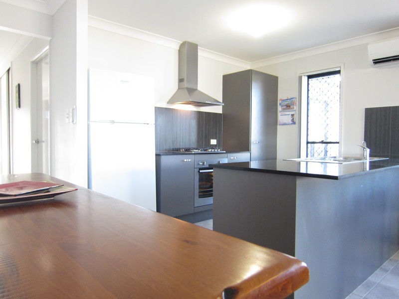 6 Boronia Street, Deebing Heights QLD 4306