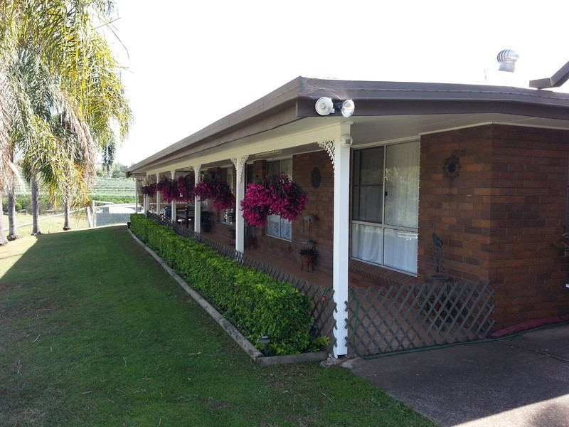 226 Russells Road, Pine Mountain QLD 4306