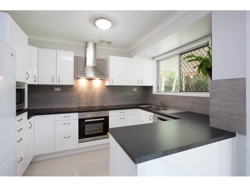 40 Burgoyne Street, Bundamba QLD 4304