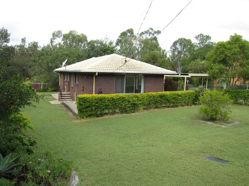 13 Beechwood Drive, Yamanto QLD 4305