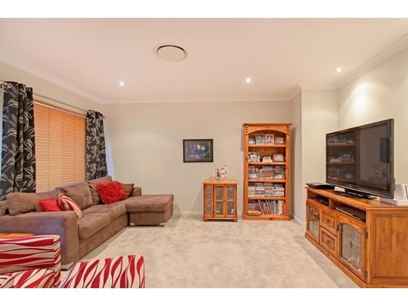 68 Cabernet Crescent, Pine Mountain QLD 4306