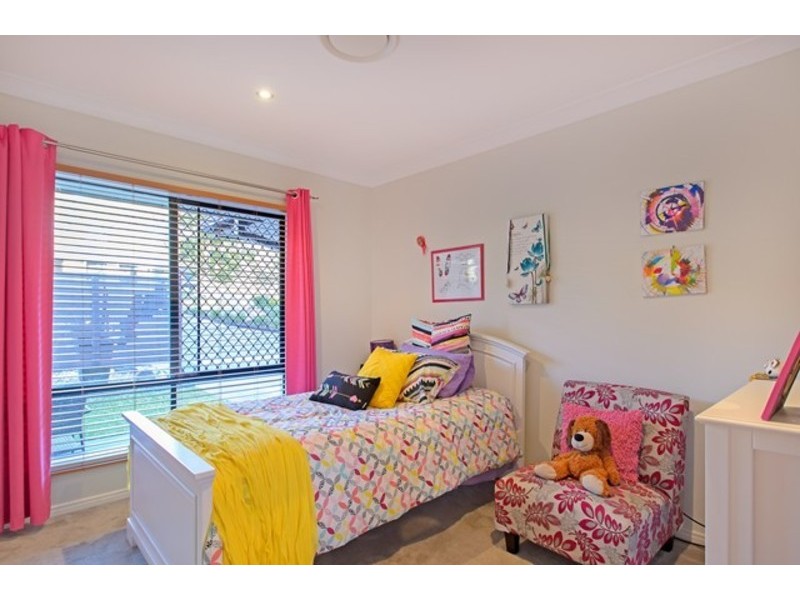 68 Cabernet Crescent, Pine Mountain QLD 4306