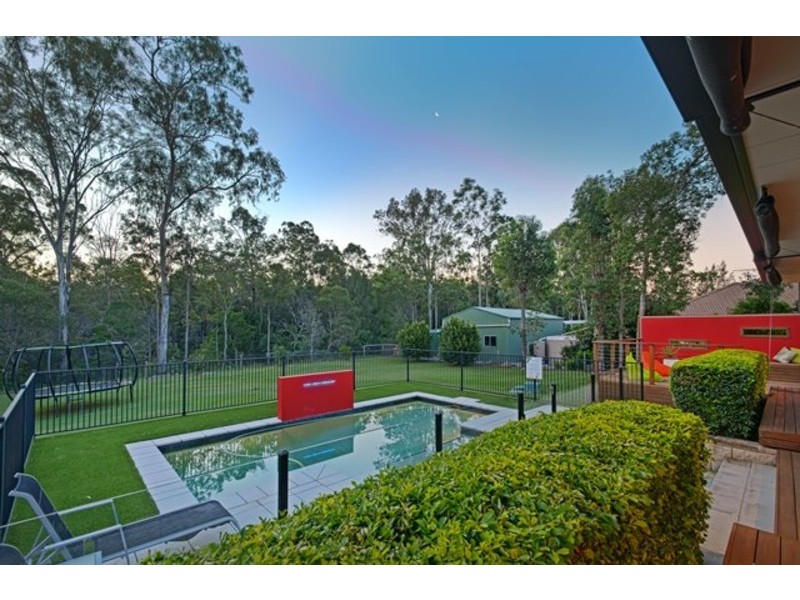 68 Cabernet Crescent, Pine Mountain QLD 4306