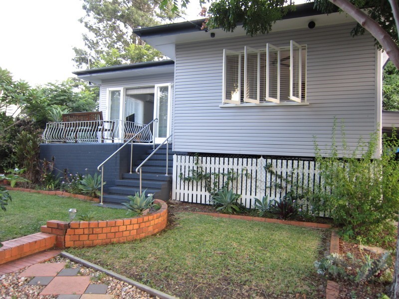 9 George Lane, Newtown QLD 4305
