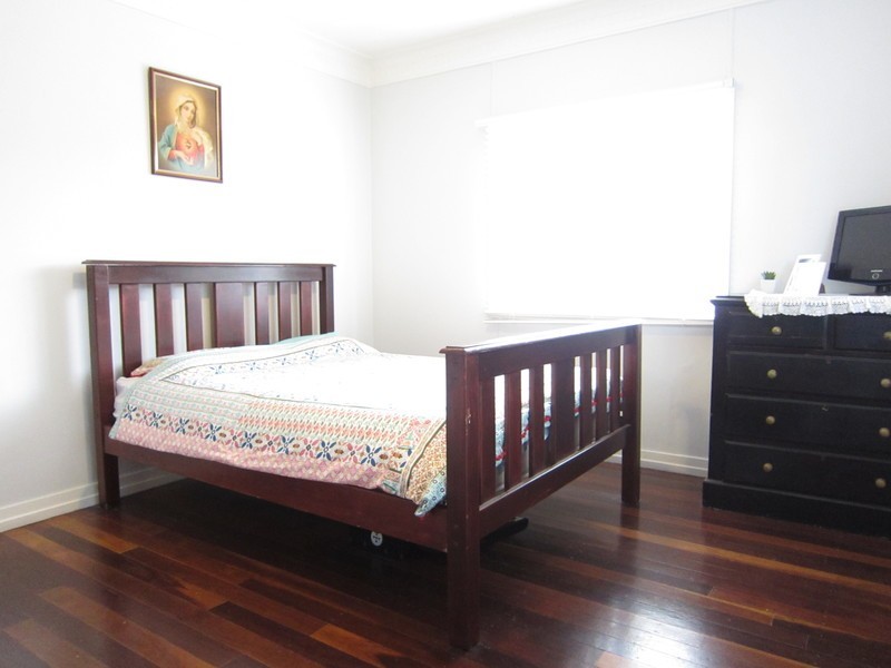 9 George Lane, Newtown QLD 4305