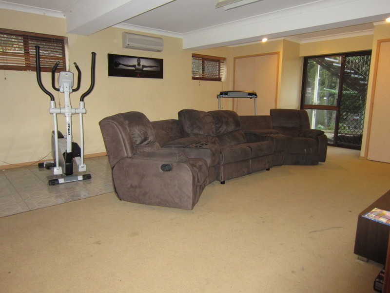 19 Beechwood Drive, Yamanto QLD 4305